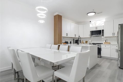 Condominio en venta en Maitland, Florida, 3 dormitorios, 147.06 m2 № 1625481 - foto 21