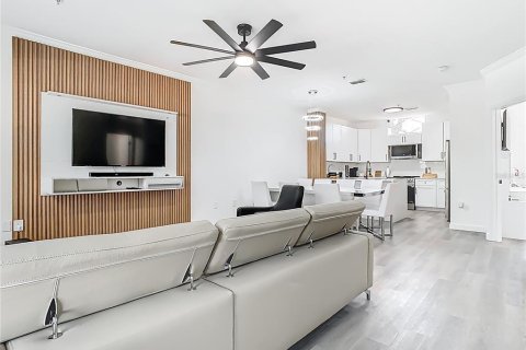 Condominio en venta en Maitland, Florida, 3 dormitorios, 147.06 m2 № 1625481 - foto 17