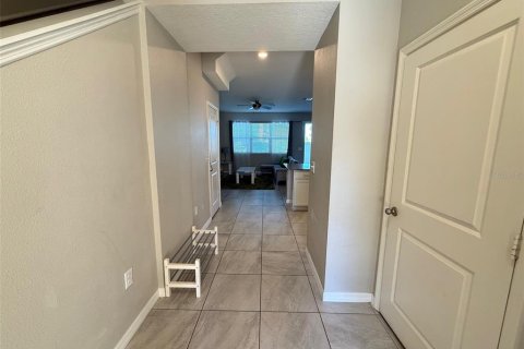 Townhouse in Kissimmee, Florida 4 bedrooms, 153.2 sq.m. № 2398855 - photo 4