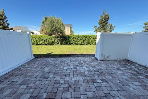Townhouse in Kissimmee, Florida 4 bedrooms, 153.2 sq.m. № 2398855 - photo 26