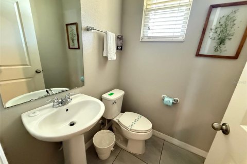Townhouse in Kissimmee, Florida 4 bedrooms, 153.2 sq.m. № 2398855 - photo 14