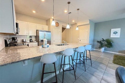 Townhouse in Kissimmee, Florida 4 bedrooms, 153.2 sq.m. № 2398855 - photo 8