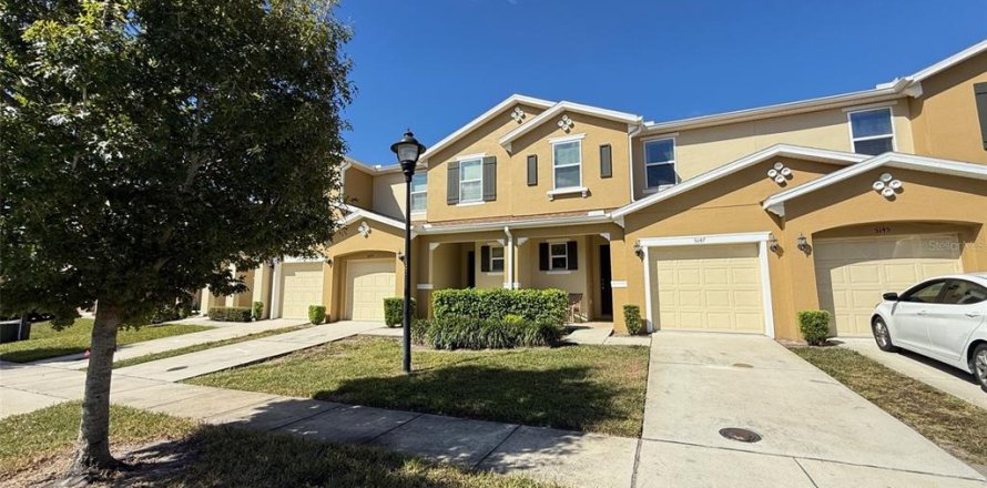 Townhouse in Kissimmee, Florida 4 bedrooms, 153.2 sq.m. № 2398855