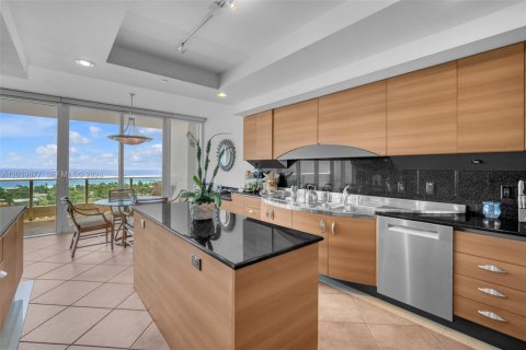 Copropriété à vendre à Aventura, Floride: 4 chambres, 308.44 m2 № 2085883 - photo 6