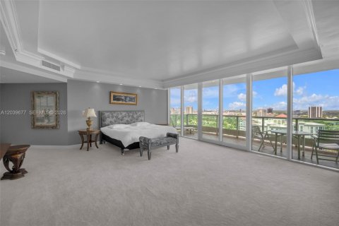 Copropriété à vendre à Aventura, Floride: 4 chambres, 308.44 m2 № 2085883 - photo 20
