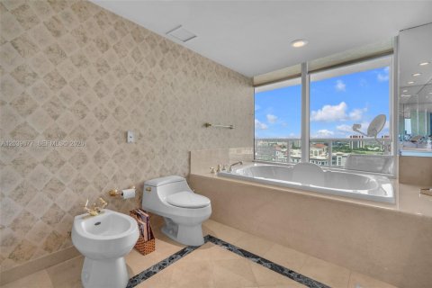 Copropriété à vendre à Aventura, Floride: 4 chambres, 308.44 m2 № 2085883 - photo 25