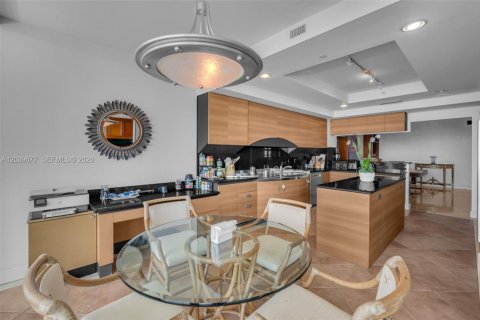Copropriété à vendre à Aventura, Floride: 4 chambres, 308.44 m2 № 2085883 - photo 3