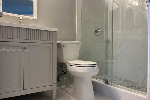 Купить кондоминиум в Пемброк-Пайнс, Флорида 2 спальни, 94.39м2, № 1990617 - фото 14