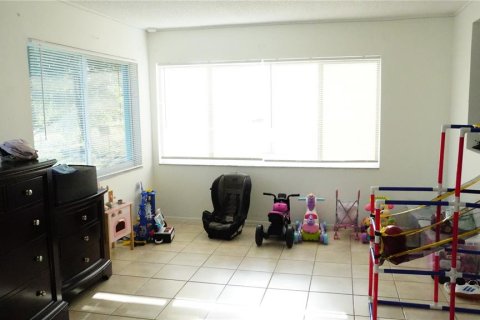House in Lehigh Acres, Florida 2 bedrooms, 81.38 sq.m. № 2097484 - photo 7