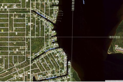 Land in Port Charlotte, Florida № 2228689 - photo 3