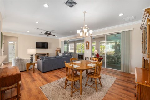 House in Summerfield, Florida 2 bedrooms, 171.87 sq.m. № 2196476 - photo 18