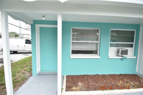 Apartamento en alquiler en Dunedin, Florida, 1 dormitorio, 34.84 m2 № 1914477 - foto 4