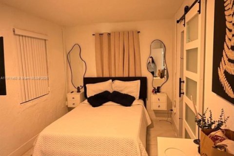 Villa ou maison à vendre à Miami, Floride: 3 chambres, 110.37 m2 № 1966806 - photo 24