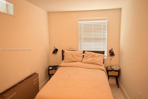 Villa ou maison à vendre à Miami, Floride: 3 chambres, 110.37 m2 № 1966806 - photo 28