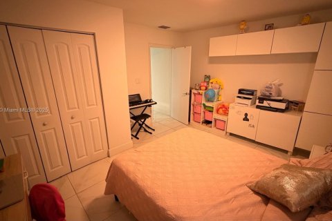 Villa ou maison à vendre à Miami, Floride: 3 chambres, 110.37 m2 № 1966806 - photo 26