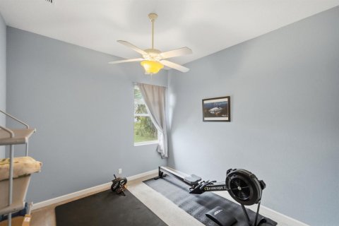 House in Port St. Lucie, Florida 3 bedrooms, 193.05 sq.m. № 2399917 - photo 26