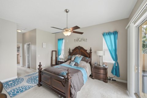 House in Port St. Lucie, Florida 3 bedrooms, 193.05 sq.m. № 2399917 - photo 23
