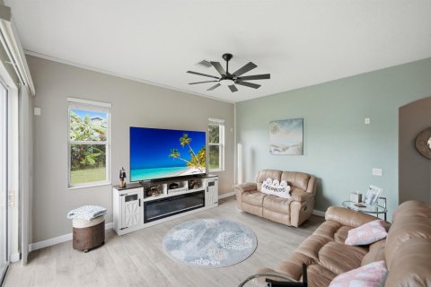 House in Port St. Lucie, Florida 3 bedrooms, 193.05 sq.m. № 2399917 - photo 30