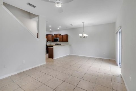 Touwnhouse à vendre à Orlando, Floride: 3 chambres, 147.9 m2 № 2167428 - photo 12