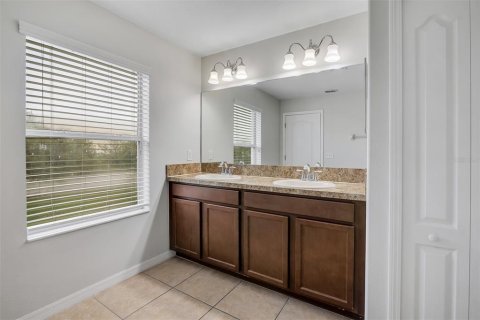 Touwnhouse à vendre à Orlando, Floride: 3 chambres, 147.9 m2 № 2167428 - photo 23