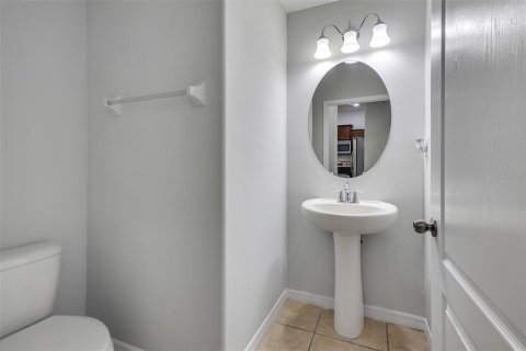 Touwnhouse à vendre à Orlando, Floride: 3 chambres, 147.9 m2 № 2167428 - photo 14