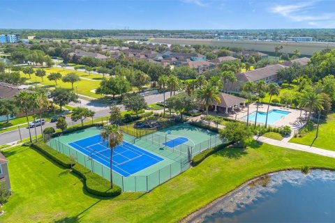 Touwnhouse à vendre à Orlando, Floride: 3 chambres, 147.9 m2 № 2167428 - photo 30