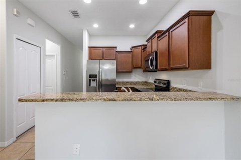 Touwnhouse à vendre à Orlando, Floride: 3 chambres, 147.9 m2 № 2167428 - photo 7