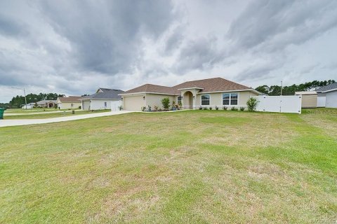 House in Citrus Springs, Florida 3 bedrooms, 172.8 sq.m. № 1382248 - photo 2