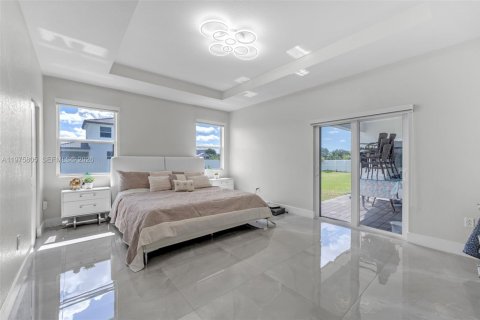 House in Homestead, Florida 4 bedrooms, 246.56 sq.m. № 2040062 - photo 21
