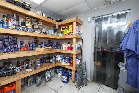 Commercial property in Orlando, Florida 371.24 sq.m. № 2235180 - photo 13