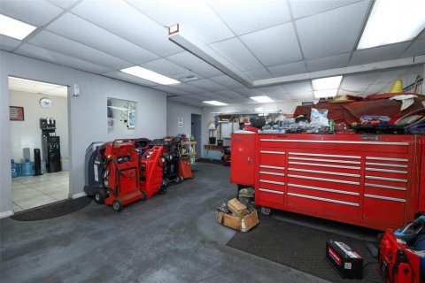Commercial property in Orlando, Florida 371.24 sq.m. № 2235180 - photo 16