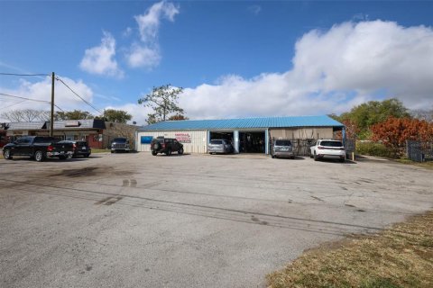 Commercial property in Orlando, Florida 371.24 sq.m. № 2235180 - photo 2