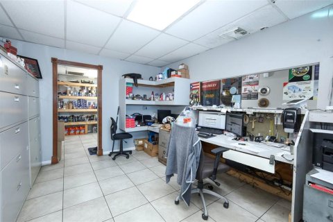 Commercial property in Orlando, Florida 371.24 sq.m. № 2235180 - photo 10