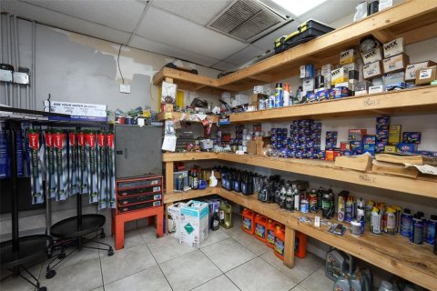 Commercial property in Orlando, Florida 371.24 sq.m. № 2235180 - photo 12