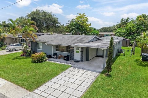 House in Cooper City, Florida 3 bedrooms, 108.6 sq.m. № 1822254 - photo 4