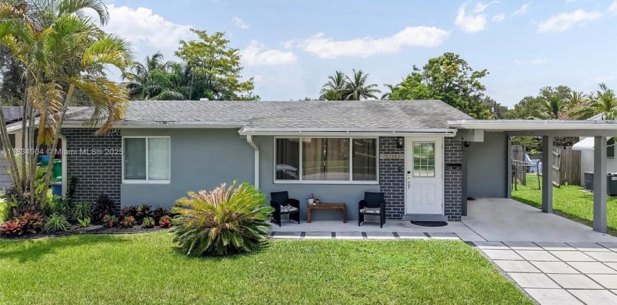 House in Cooper City, Florida 3 bedrooms, 108.6 sq.m. № 1822254