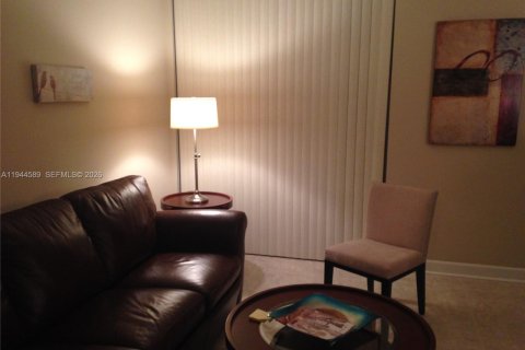 Copropriété à louer à Sunny Isles Beach, Floride: 1 chambre, 67.35 m2 № 2001099 - photo 6