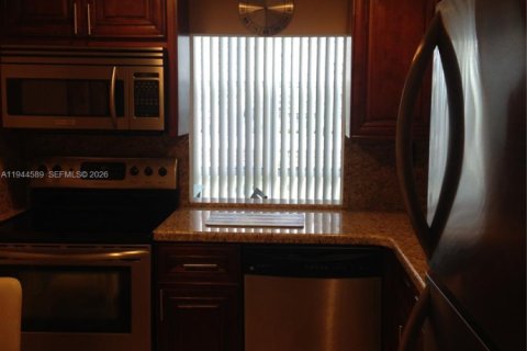 Copropriété à louer à Sunny Isles Beach, Floride: 1 chambre, 67.35 m2 № 2001099 - photo 12