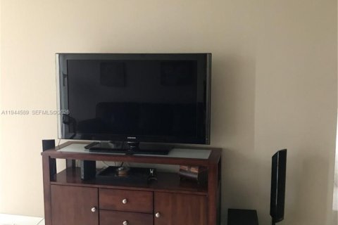 Copropriété à louer à Sunny Isles Beach, Floride: 1 chambre, 67.35 m2 № 2001099 - photo 20