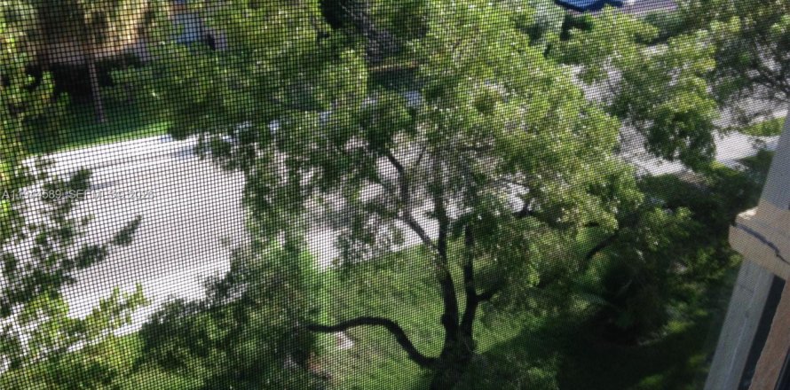 Condo à Sunny Isles Beach, Floride, 1 chambre  № 2001099