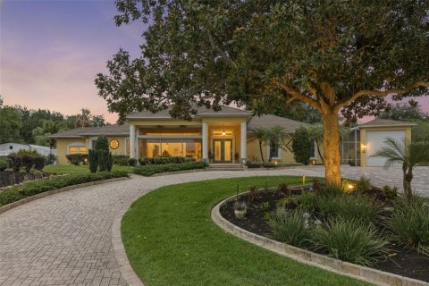Casa en Clermont, Florida 4 dormitorios, 385.82 m2 № 2209635