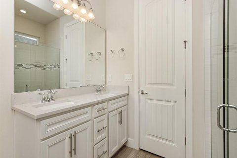 House in Orlando, Florida 4 bedrooms, 169.83 sq.m. № 2411656 - photo 22