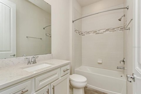 House in Orlando, Florida 4 bedrooms, 169.83 sq.m. № 2411656 - photo 28