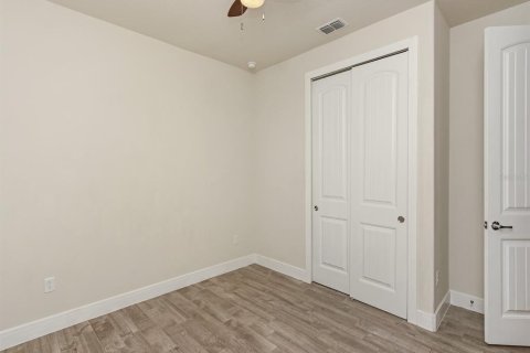 House in Orlando, Florida 4 bedrooms, 169.83 sq.m. № 2411656 - photo 26