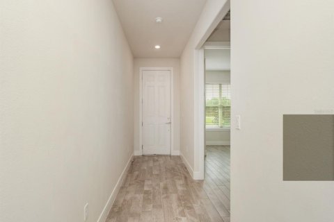 House in Orlando, Florida 4 bedrooms, 169.83 sq.m. № 2411656 - photo 30