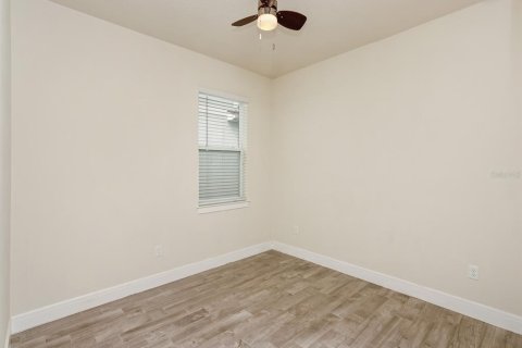 House in Orlando, Florida 4 bedrooms, 169.83 sq.m. № 2411656 - photo 27
