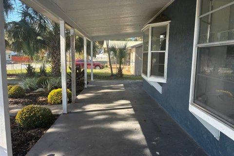 Villa ou maison à louer à Eustis, Floride: 2 chambres, 139.35 m2 № 2431725 - photo 29