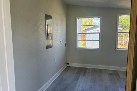 Villa ou maison à louer à Eustis, Floride: 2 chambres, 139.35 m2 № 2431725 - photo 14