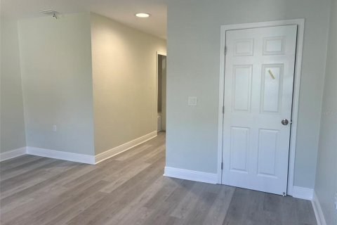 Villa ou maison à louer à Eustis, Floride: 2 chambres, 139.35 m2 № 2431725 - photo 18