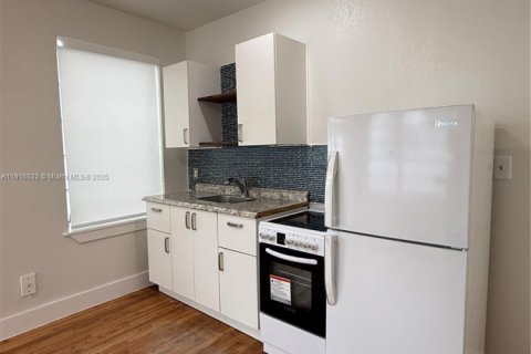 Appartement à louer à Miami Beach, Floride: 264.96 m2 № 1970791 - photo 2